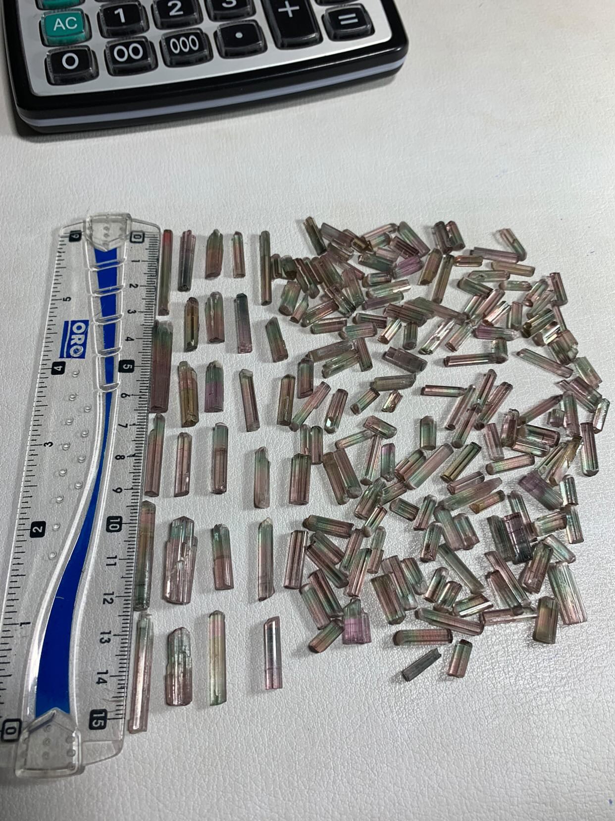 二色トルマリン原石