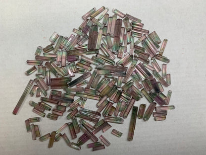 二色トルマリン原石