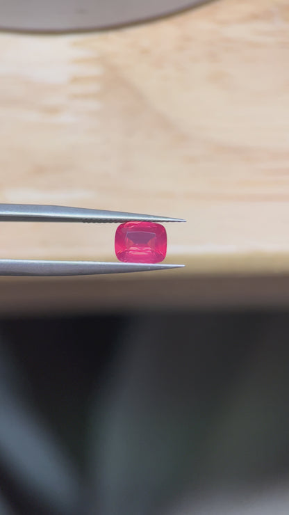 オレンジレッド・スピネル